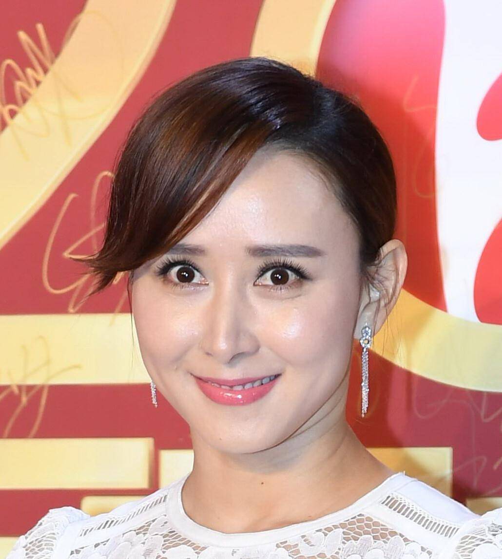 张檬整容前后对比_整容毁掉事业的女明星_娱乐圈没整过容的明星