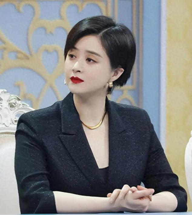 蒋欣40岁单身原因_蒋欣离开娱乐圈_蒋欣演技评价分析