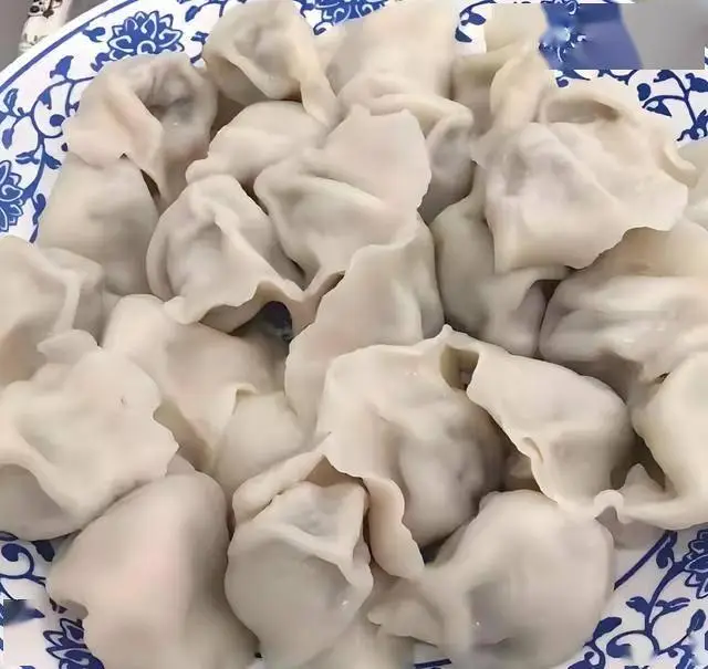 速冻饺子煮多久_煮饺子时间表_饺子是黑暗料理还是网红,