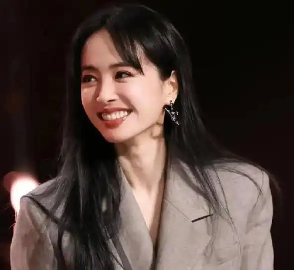 娱乐圈八卦新闻_赵丽颖近况_最近明星八卦热点事件新闻报道汇总,
