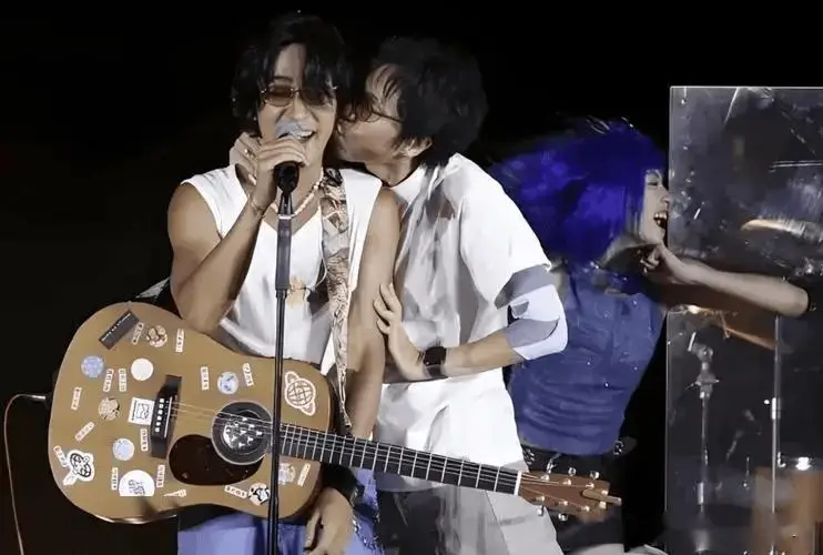 娱乐圈公开电话_娱乐圈潜规则 张紫妍案 中国版张紫妍案