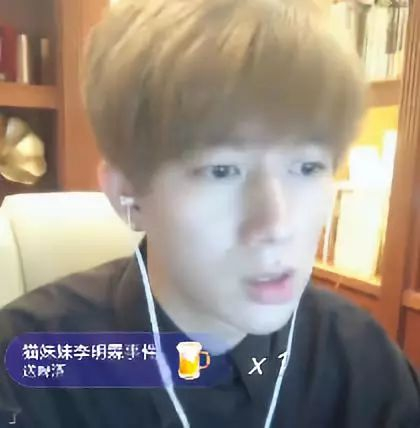 李明霖和网红撕逼3个月，想过娱乐圈会怎么看他弟弟李宏毅吗？