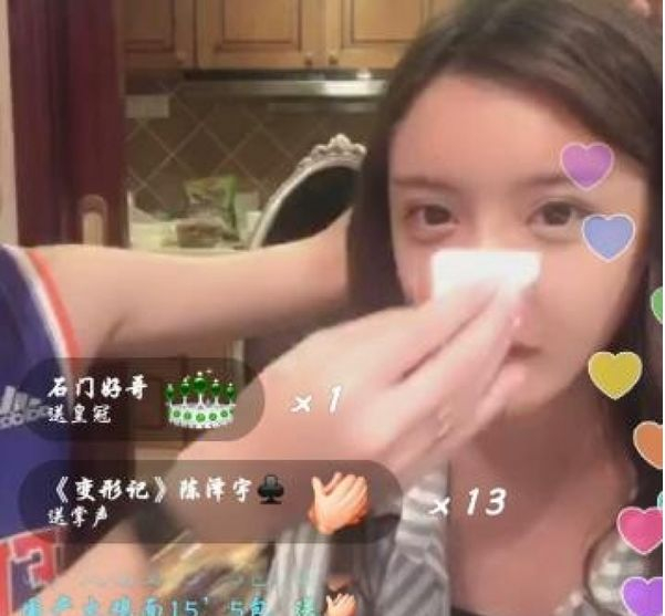 李明霖和网红撕逼3个月，想过娱乐圈会怎么看他弟弟李宏毅吗？